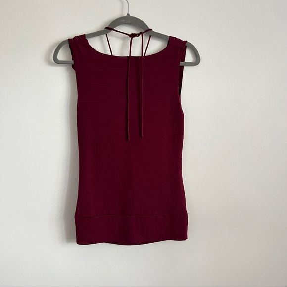 Suzy Shier Y2K Burgundy Cowl Neck Sleeveless Top Built In Necklace - Picture 4 of 8